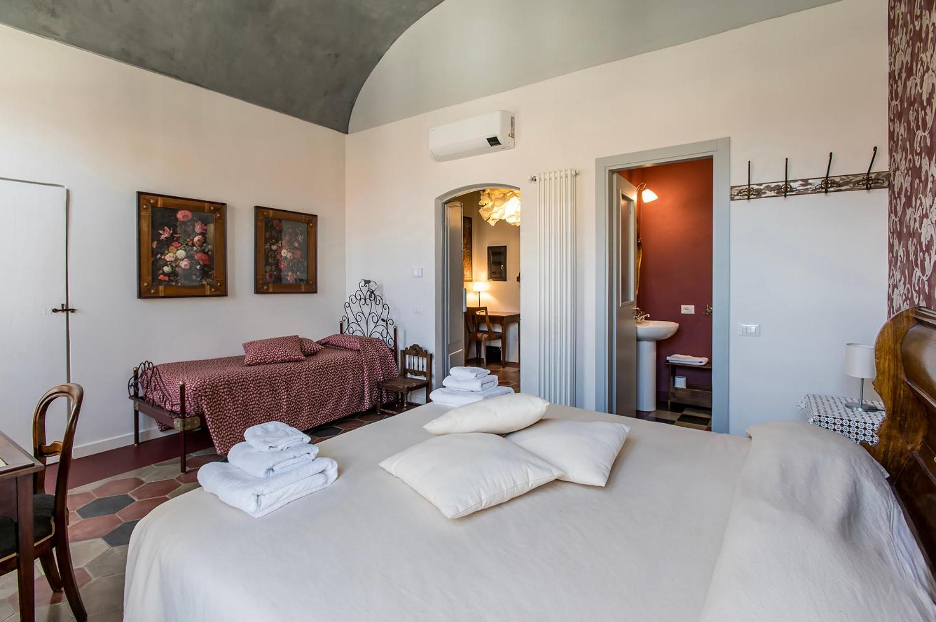 L' Estate Di San Martino Room Rental - Free Park Asti Kültér fotó