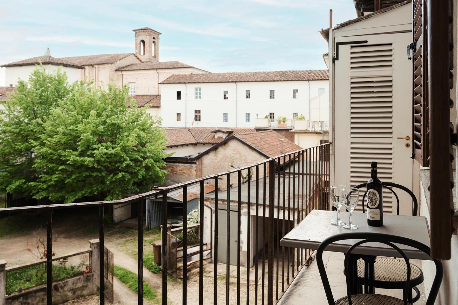 L' Estate Di San Martino Room Rental - Free Park Asti Kültér fotó