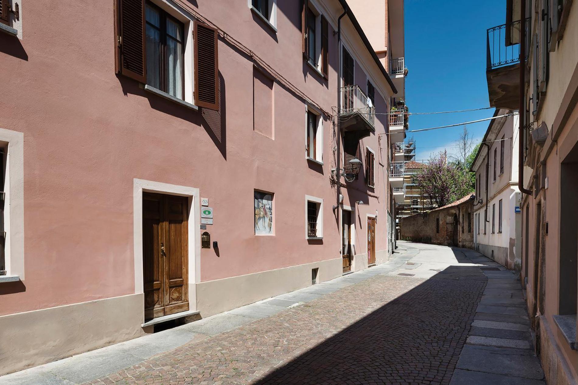 L' Estate Di San Martino Room Rental - Free Park Asti Kültér fotó